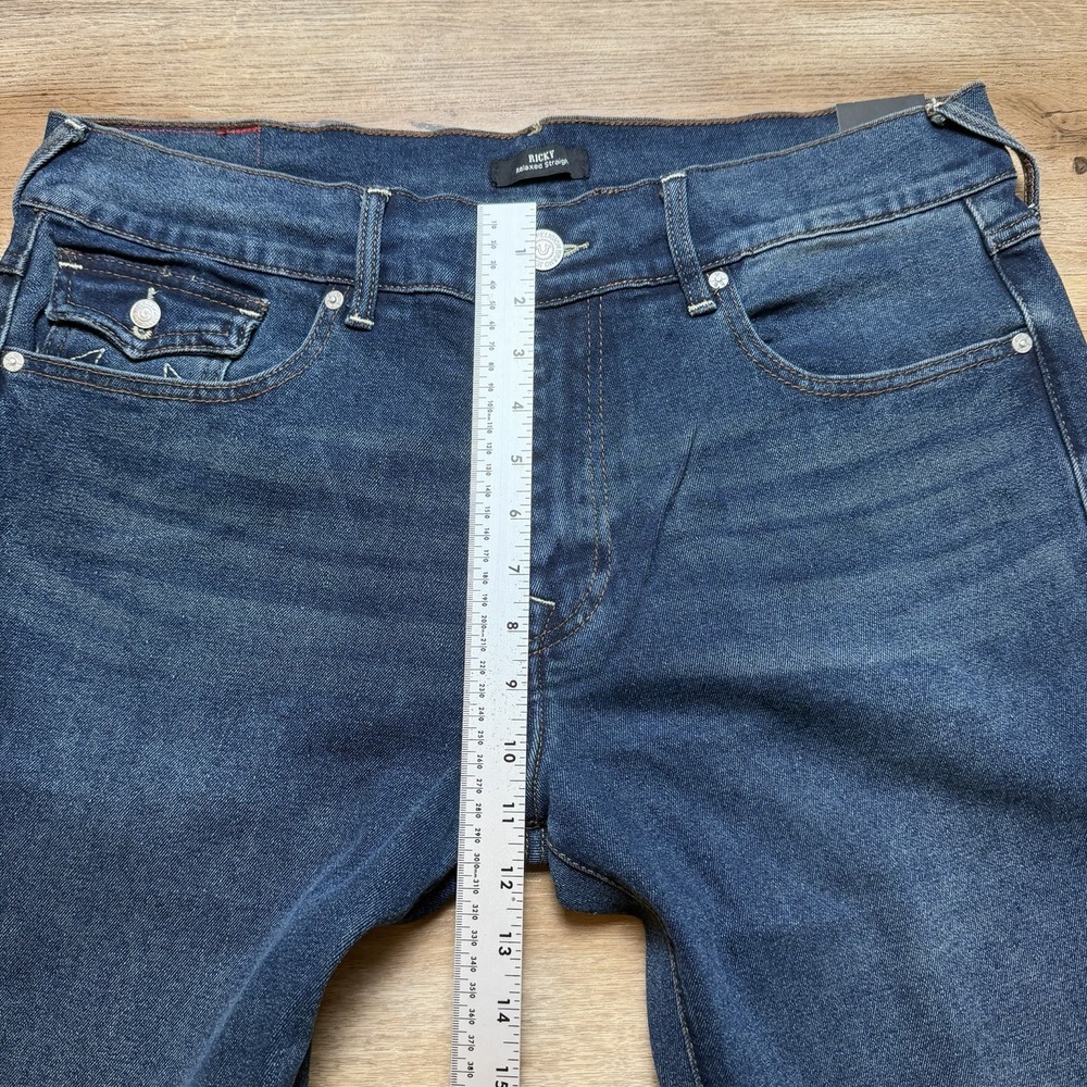 True Religion Jeans Men 36x34 Ricky Relaxed Straight Stretch Flap T Pockets NEW - Picture 10 of 13